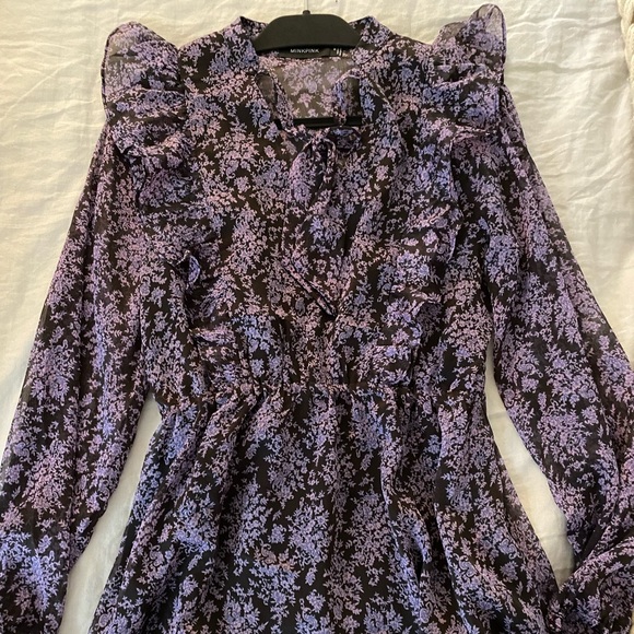 MINK PINK DRESS, worn once size medium - Picture 1 of 4